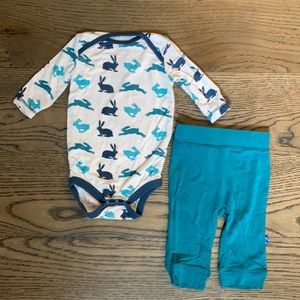 Kicker Pants • 2 Piece Set